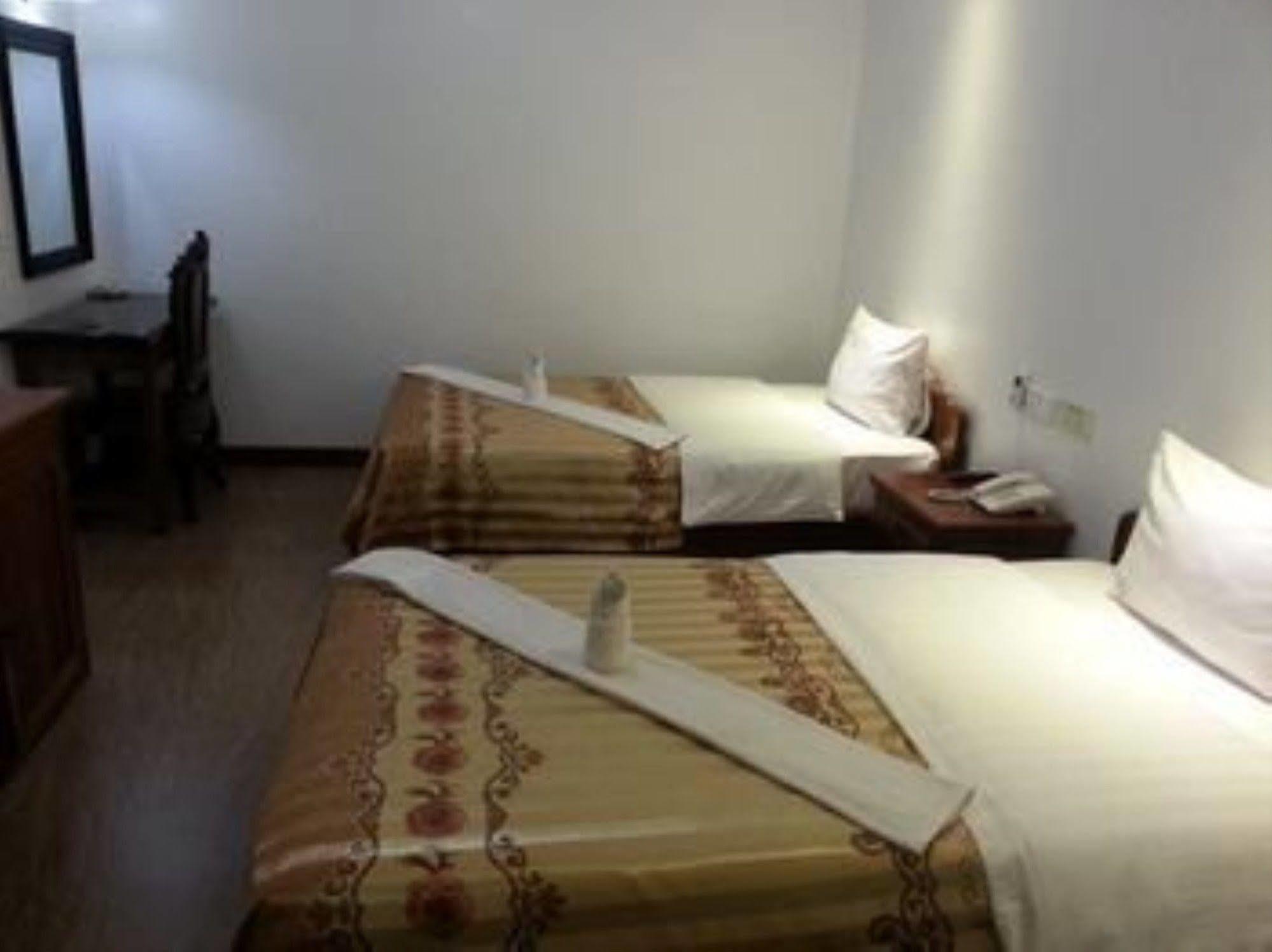 Han Kong Hotel And Restaurant Siem Reap Exterior foto